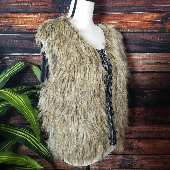 Shyanne XL Sweater Vest Faux Fur Beaded Embellished - Picture 3 of 11